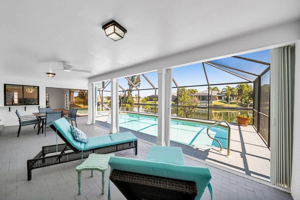 Luxury Waterfront Haven In Cape Coral - Dog-Friendly Escape With Private Pool Villa Eksteriør bilde